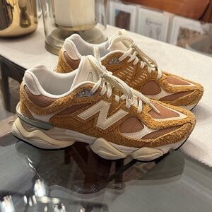 New Balance 9060 Women’s Size 8